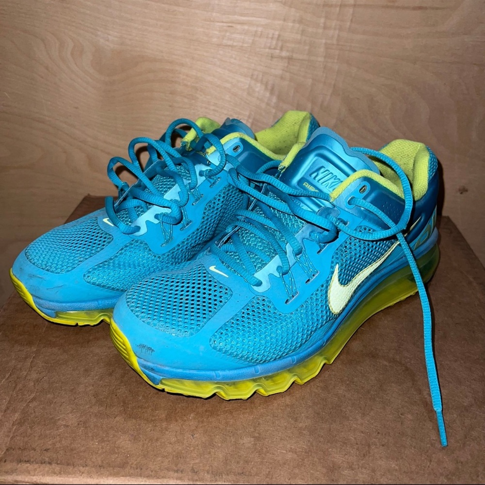Nike Air Max - Picture 2 of 6